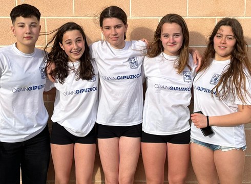 Urbat taldeko bederatzi jokalari Gipuzkoako selekzioarekin Zaragozako nazioartekoan