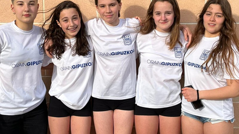 Urbat taldeko bederatzi jokalari Gipuzkoako selekzioarekin Zaragozako nazioartekoan