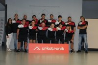 Urbat Urkotronik klubak waterpolo talde guztien aurkezpena egin du