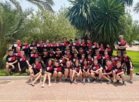 Urbat-Urkotronik taldeak denboraldia agurtu zuen Elxeko torneoan