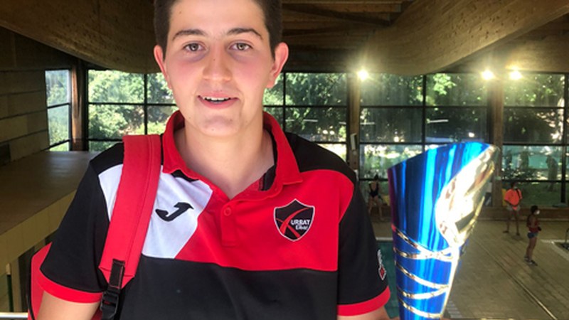 Urbat Urkotronik waterpolo klubak bere hamargarren titulua eskuratu du Iruñean