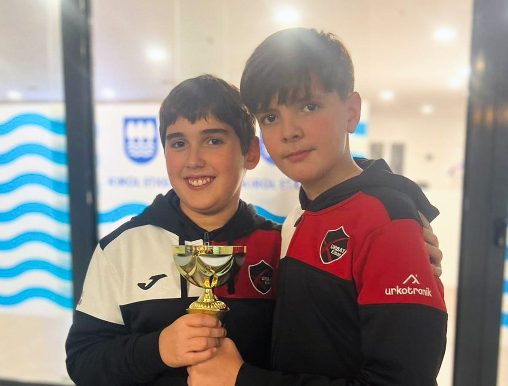 Urbat Urkotronik waterpolo taldeak 10-7 irabazi dio Leioa C-ri