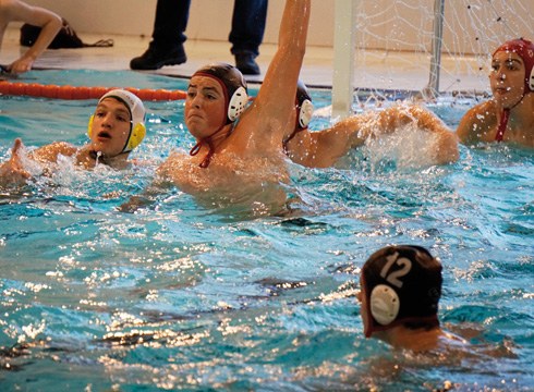 Urbat Urkotronik waterpolo taldea erraz nagusitu zitzaion Alcorconi (20-8)