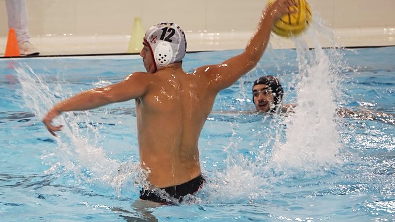 Urbat Urkotronik waterpolo taldeak ezin izan zuen garaipenik lortu Euskal Herriko Superkopan