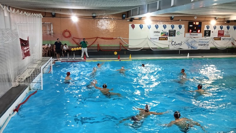 Urbat Urkotronik waterpolo taldeko alebinek zilarrezko dominarekin amaitu dute denboraldia