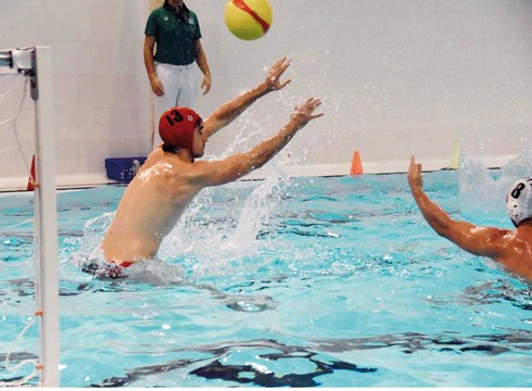 Urbat waterpolo taldeak Donosti gainditu zuen Orbean inoiz jokatutako partidu zirraragarrienean