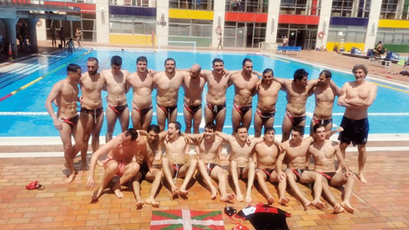 Urbat waterpolo taldeak maila nazionalean jokatuko du hurrengo denboraldian