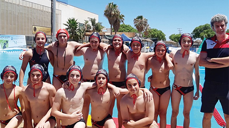 Urbat waterpoloko alebin mistoen taldeak Gipuzkoako Kopa irabazi du