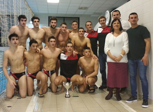 Urbatek waterpoloko Euskadiko Kopa irabazi du