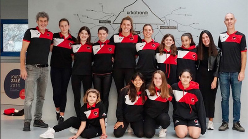 Urbiak waterpolo taldeak 11na berdindu zuen Santoñarekin jokatutako partidua