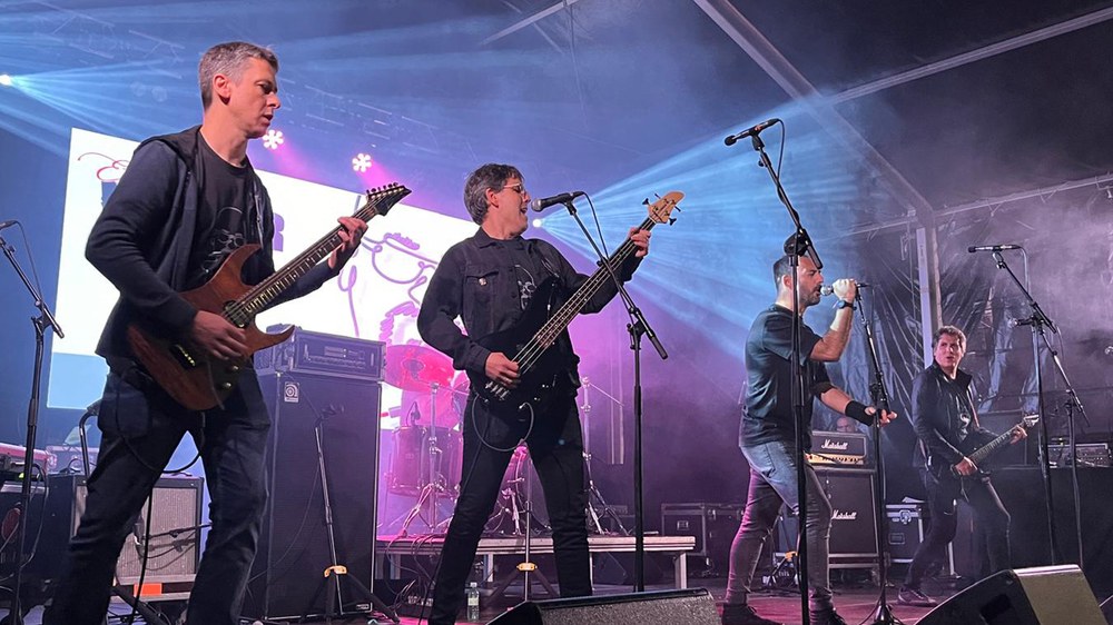 Urkari talde eibartarrak kontzertua emango du Koskor tabernan barixakuan