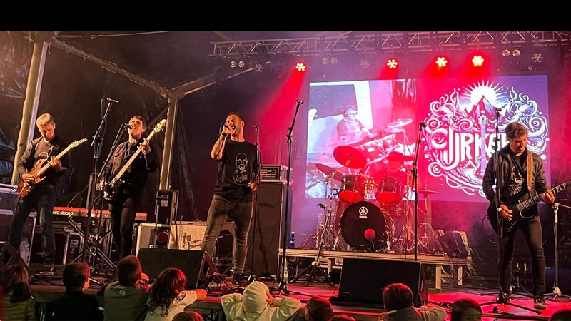 Urkari talde eibartarrak Heavy Metal Festa eskainiko du zapatuan Chic tabernan