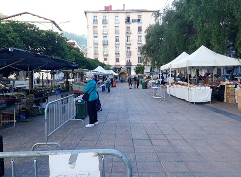 Urkizuko merkadilloa abian da berriro, bederatzi asteko etenaldiaren ondoren