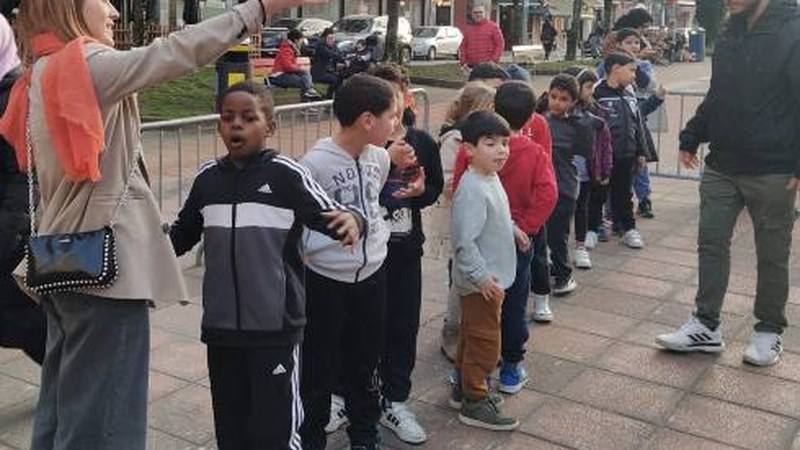 Urkizun izan ziren Barixakuak Jolasian ekimeneko jolasak