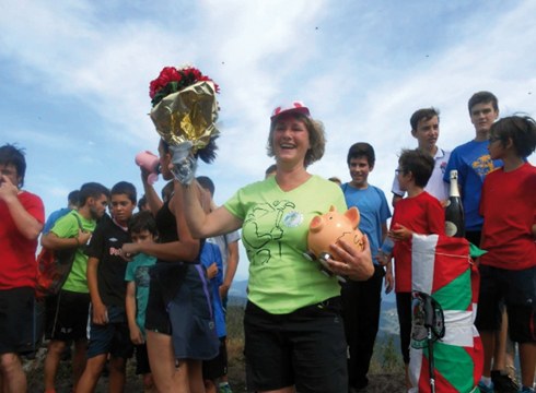 "Urkora 69tan ezetz!!!", bihar Ermutik Urko puntara oinez