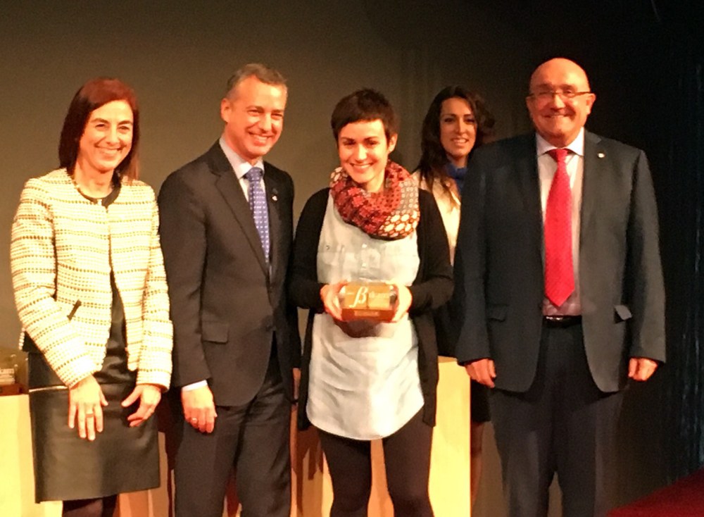 Urrezko Bikain ziurtagiria jaso du ...eta kitto! Euskara Elkarteak