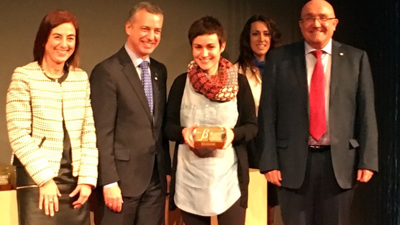 Urrezko Bikain ziurtagiria jaso du ...eta kitto! Euskara Elkarteak