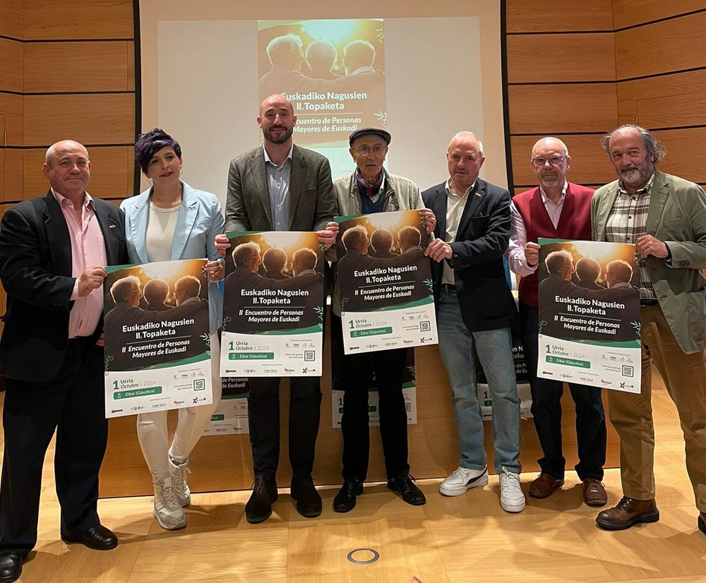 Urrian Eibarren egingo den Euskadiko Adinekoen II. Topaketa aurkeztu dute