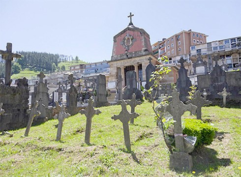 Urriaren 30etik azaroaren 1era 08:00etatik 20:00etara zabalduko dute kanposantua