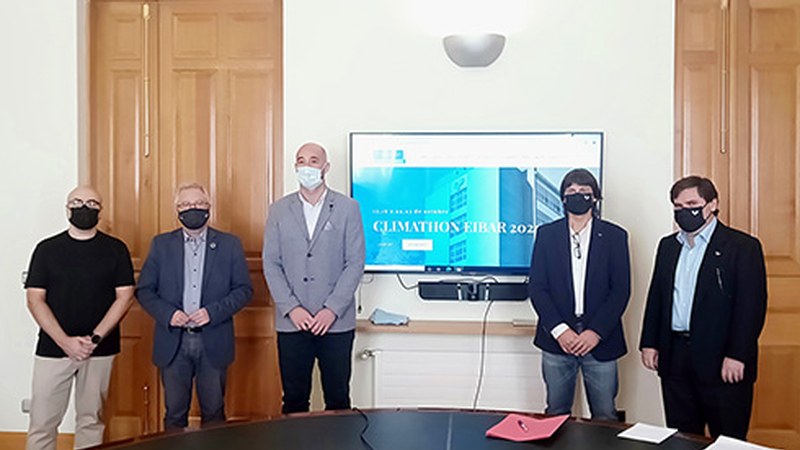 Urriko bi asteburutan egingo den "Climathon Eibar" aurkeztu dute