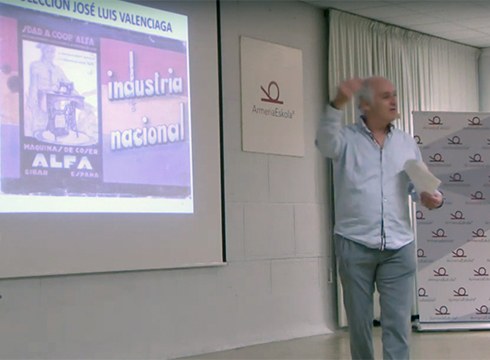 Urriko Iraultzaren inguruko hitzaldiaren bideoa partekatu du Ego Ibarrak