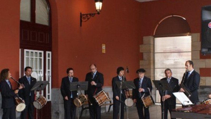 Usartza Txistulari Taldeak kontzertua emango du domekan