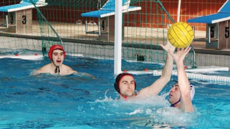 Uste baino errazago irabazi zuen Urbat waterpolo taldeak 2. Nazionalera igotzeko play-offean