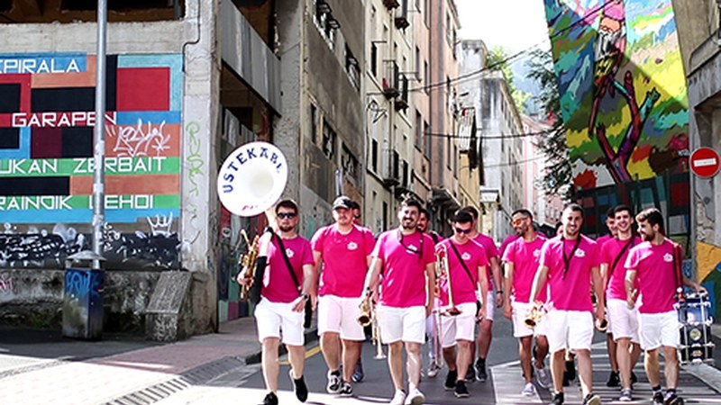 Ustekabe txarangakoek Txonta aukeratu dute bideoa grabatzeko