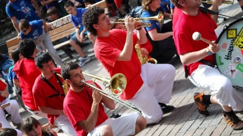 Ustekabe txarangak bihar Traña-Matienan joko du, San Prudentzio jaietan