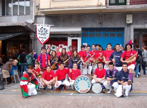 Ustekabek helbide berria dauka Facebook-en