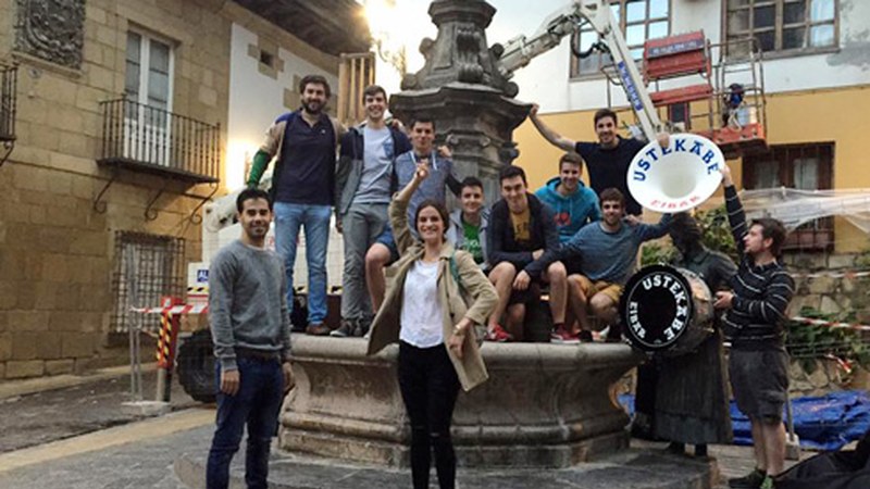 Ustekabek Sevillan joko du asteburuan, Zumaiako danborradarekin batera