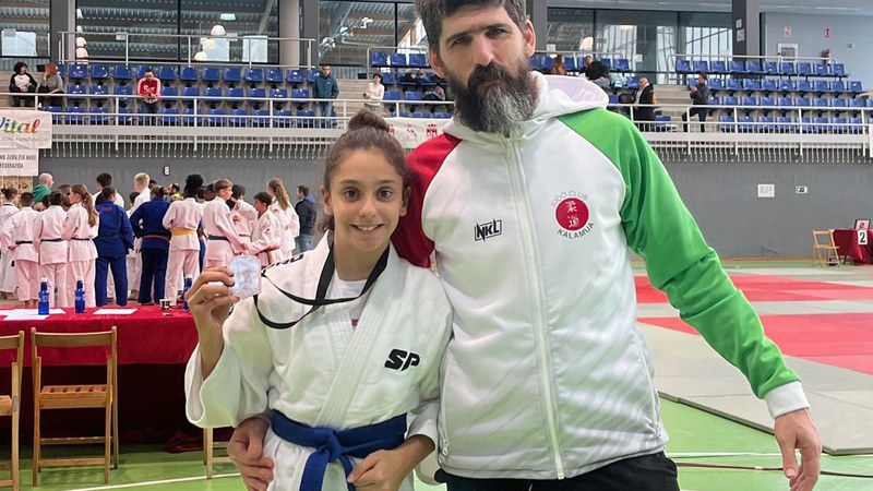Uxue Gutierrez brontzezko dominarekin itzuli zen Amurrioko judo txapelketatik