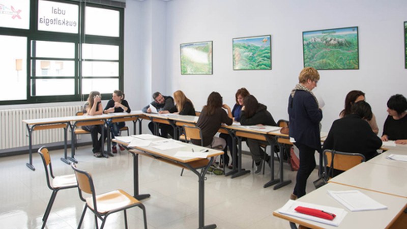 Uztailaren 22ra arte dago zabalik Eibarko Udal Euskaltegiko irakasleen lan-poltsan izena emateko epea