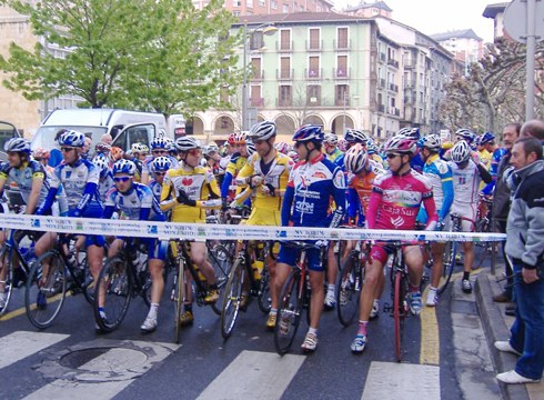Valenciaga Memoriala jokatuko da domeka goizean