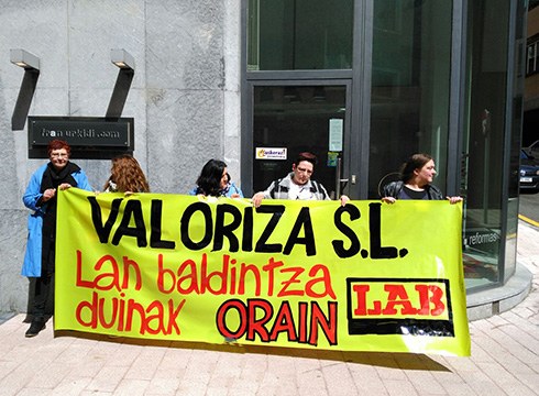 Valoriza enpresako beharginen lan-baldintzak hobetzeko borrokak jarraitzen du