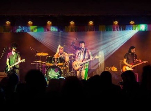 The Vartools taldea Montgorock lehiaketarako boto bila