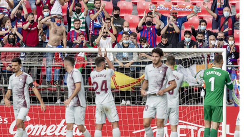 Viajer Premierrek zaletuen joan-etorria antolatzen du Ponferradara