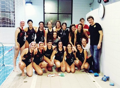 Waterpoloko Euskal Herriko Kopako txapela Urbateko neskentzat
