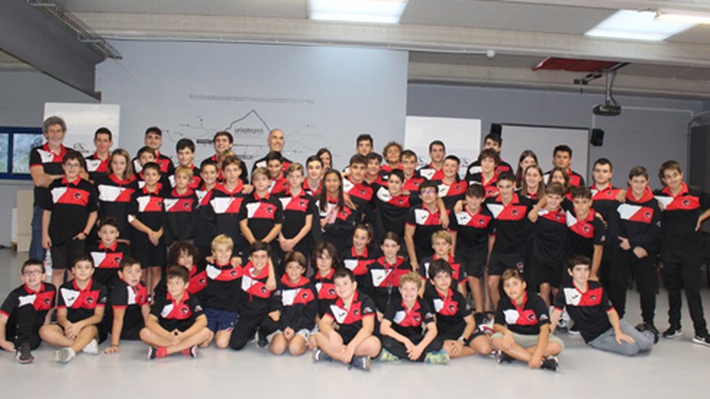 Waterpoloko Urbat taldeko neskek hamargarren garaipena lortu zuten asteburuan