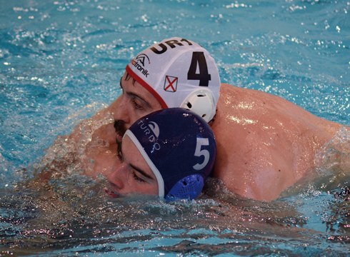 Waterpoloko Urbatek Kopako final-four-ari ekingo dio domekan Orbean