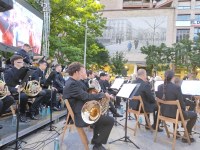 Western estiloko pelikulen musika San Juan jaiei agur esaten joateko