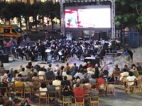 Western estiloko pelikulen musika San Juan jaiei agur esaten joateko