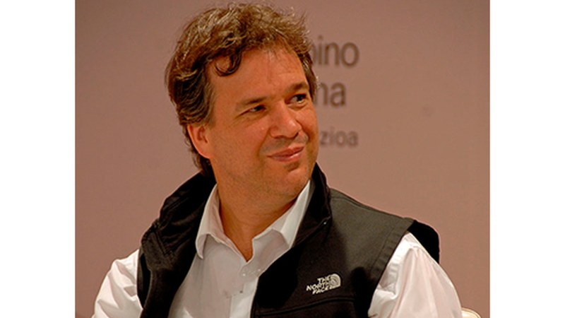 Xabier Irujok Eibarko bonbardaketen inguruko hitzaldia eskainiko du gaur Portalean