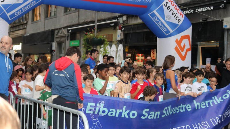 Xabier Labaka eta Oihane Sarasketa izan dira garaile Asier Cuevas Herri Lasterketan