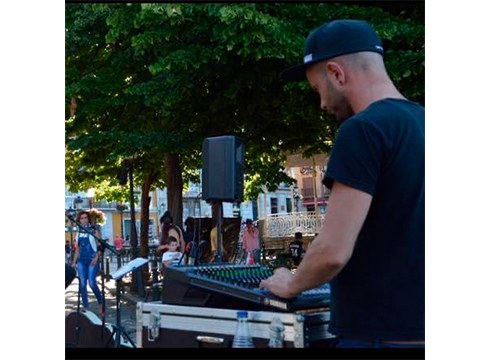 Xabier Ulazia: “Soinuarekin zerikusia duen guztiaz arduratzen da ’13 soinu’”