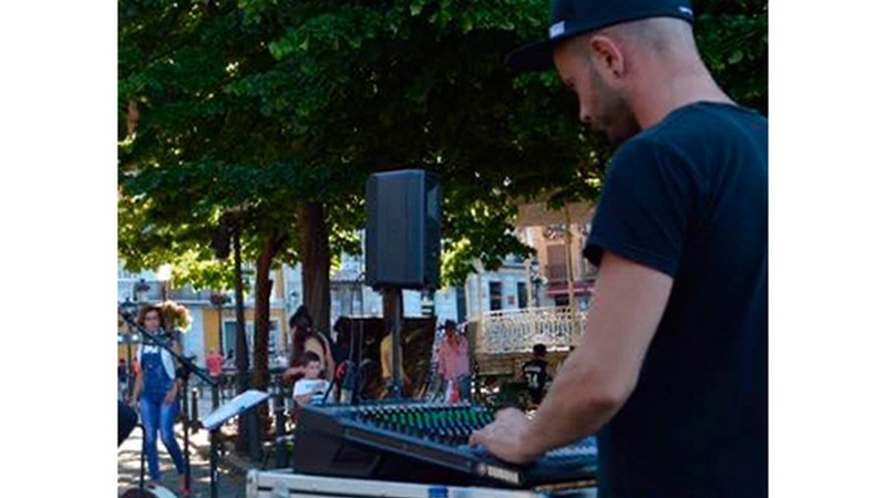 Xabier Ulazia: “Soinuarekin zerikusia duen guztiaz arduratzen da ’13 soinu’”