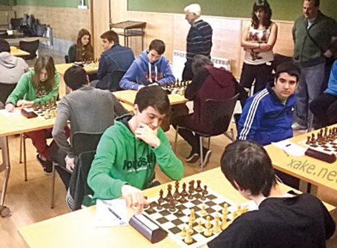 Xake Eskolako ikasleak hainbat txapelketatan aritu dira