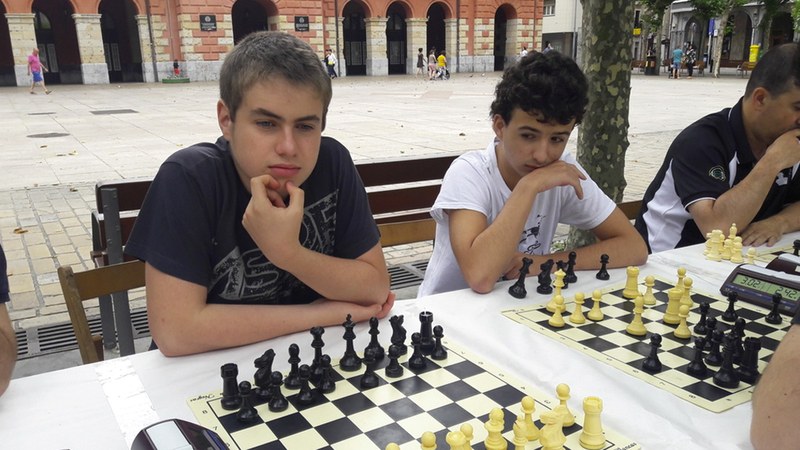 Xake Eskolaren matrikulazioa ireki dute Klub Deportiboan