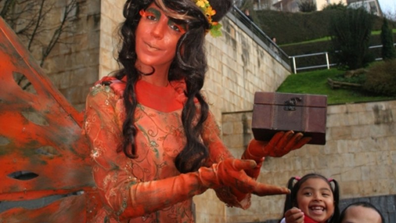 XII. Giza Irudien erakustaldia gaur 17.00etatik aurrera