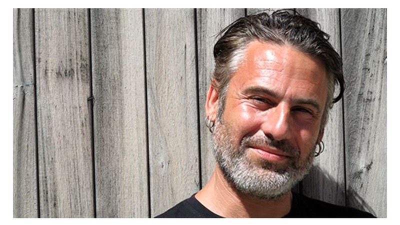 Ximun Fuchs, antzerki-zuzendaria: “Euskal Herrian ez da drogaren egiazko auzirik egin”